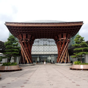 金沢駅